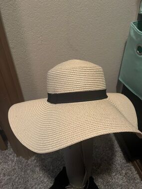 Wide Brim Straw Sun Hat with Black Band - Cream